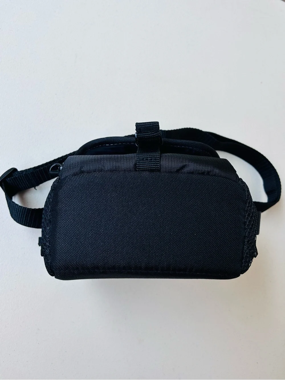 Sony LCS-U11 Camera Carrying Case Black NWOT Adjustable Divider Shoulder Bag